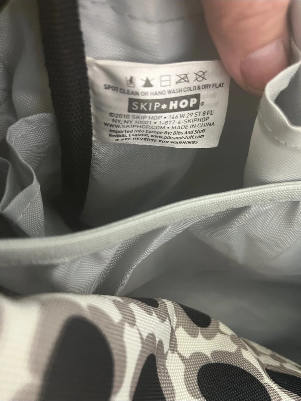 Skip Hop Dash Stroller Messenger Diaper Bag Black Cream